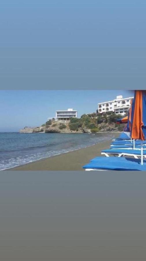 E.J. Pyrgos Bay Hotel Екстериор снимка
