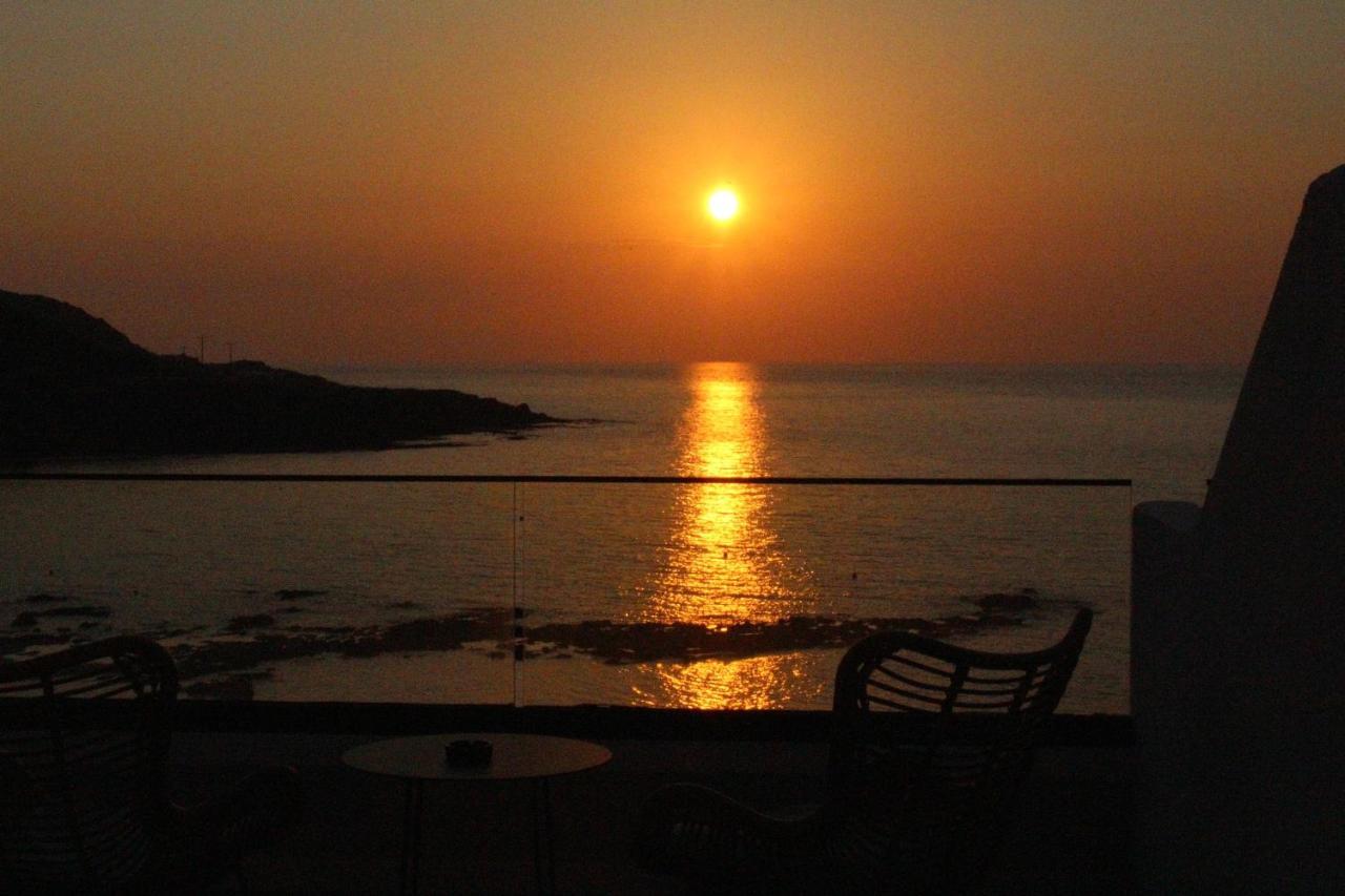 E.J. Pyrgos Bay Hotel Екстериор снимка